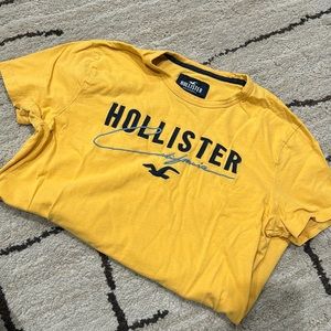 Hollister short sleeve shirt—Small